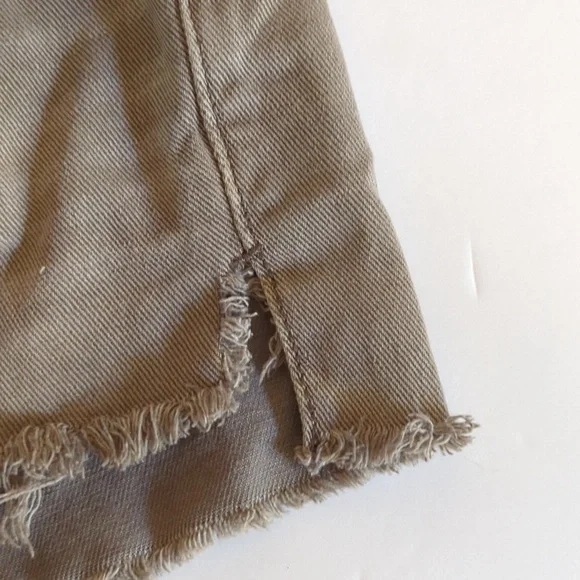 Free People Cut Off Button Fly Green/Khaki Jean Shorts women’s  | 30 - Picture 4 of 6